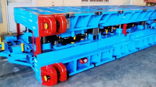 Автоматты желілік қалыптар автомобильді штамптау процесін жоғары жылдамдықты автоматтандыруға көшуге көмектеседі.